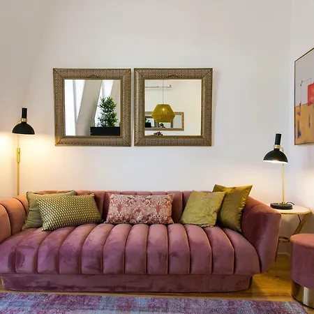 2 Beautiful Bdr Upscale Flat Embracing Tejo! Lisboa