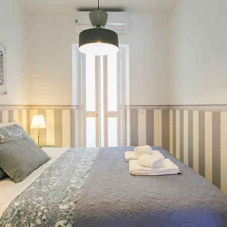 2 Beautiful Bdr Upscale Flat Embracing Tejo! * Lisboa