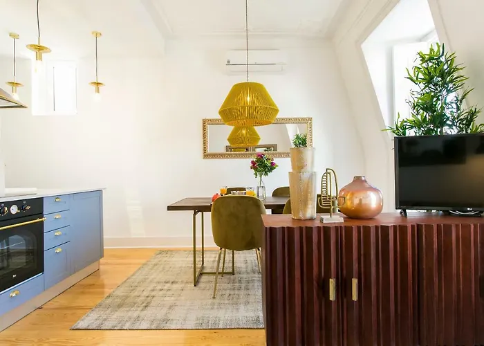 2 Beautiful Bdr Upscale Flat Embracing Tejo! 아파트 *