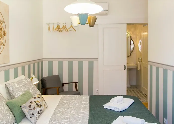 2 Beautiful Bdr Upscale Flat Embracing Tejo! 아파트 *