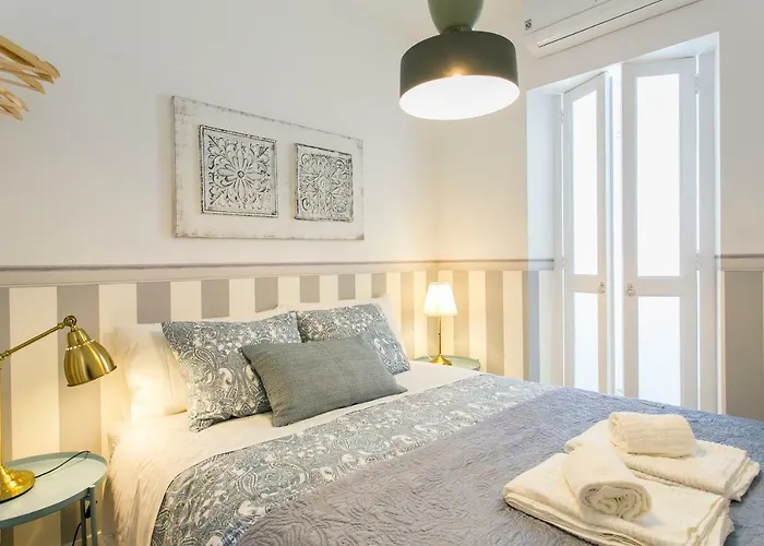 아파트 2 Beautiful Bdr Upscale Flat Embracing Tejo! *